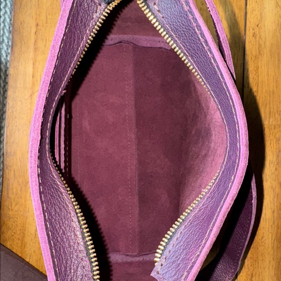 AP PLG Triangle in Plum - Picture 4 of 8